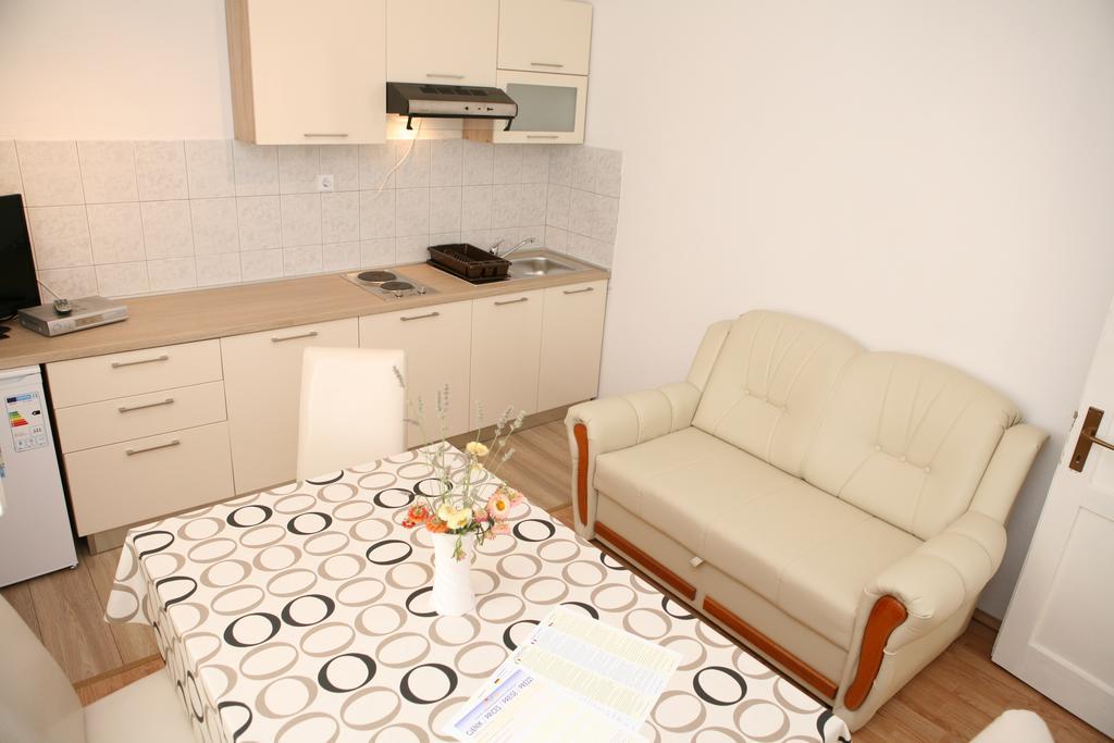 Apartments Radic Трогир Экстерьер фото