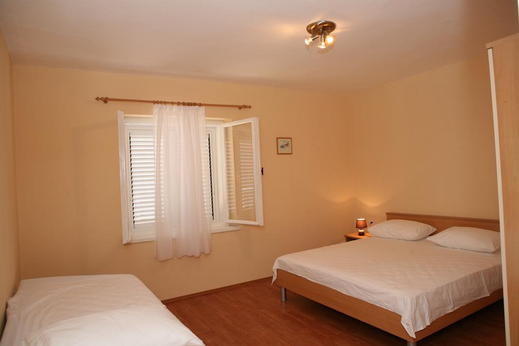 Apartments Radic Трогир Экстерьер фото